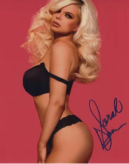 Sarah Donna autograph