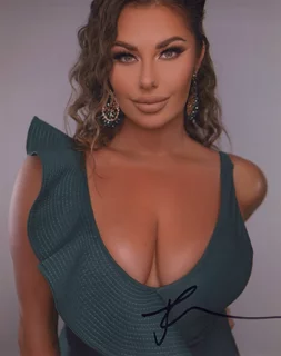 Rachael Brook autograph