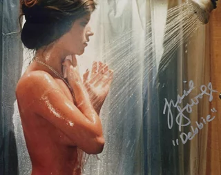 Tracie Savage autograph