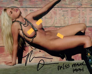 Neriah Davis autograph