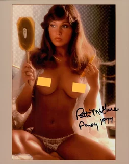 Patti McGuire autograph