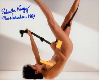 Roberta Vasquez autograph