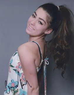 Gianna Adams autograph