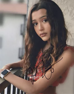 Melanie Casey autograph