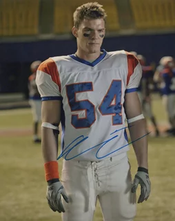 Alan  Ritchson autograph