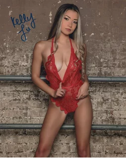 Kelly Lu autograph