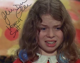 Julie Dawn Cole autograph