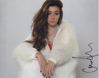 Gianna Adams autograph