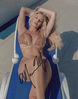 Maddie Moore autograph