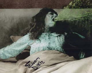 Eileen Dietz autograph