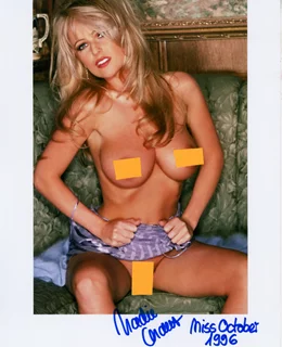 Nadine Chanz autograph