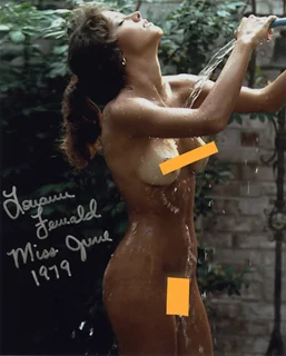 Louann Fernald autograph