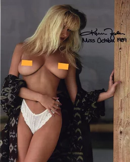 Karen Foster autograph