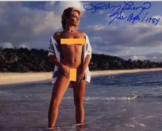 Lesa Ann Pedriana autograph