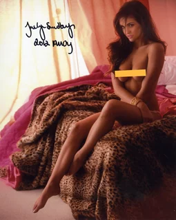 Jaclyn Swedberg autograph