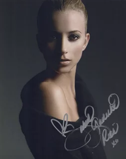 Sabina Gadecki autograph