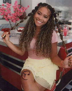 McKenzie Cole autograph