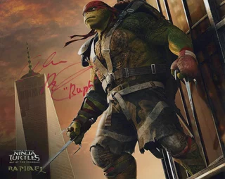 Alan  Ritchson autograph