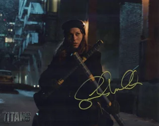 Savannah Welch autograph