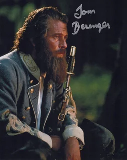 Tom Berenger autograph