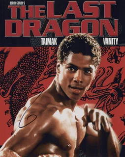 Taimak autograph