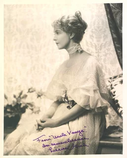 Lillian Gish autograph
