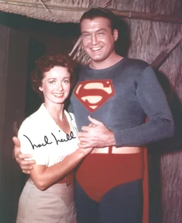 Noel Neill autograph