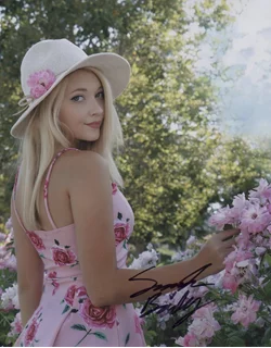 Samantha Bailey autograph