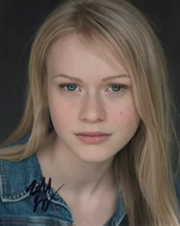 Rachelle Henry autograph