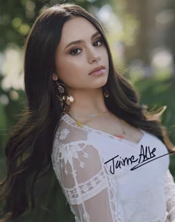 Jaime Adler autograph