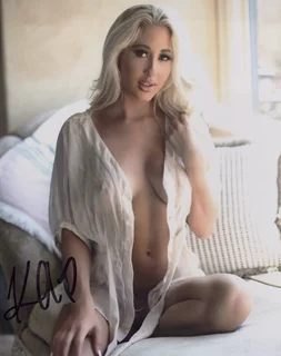 Kristin Daniells autograph