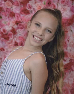 Emma Noelle Rose autograph