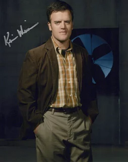 Kevin Weisman autograph
