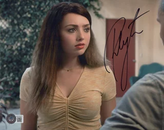 Peyton Roi List autograph