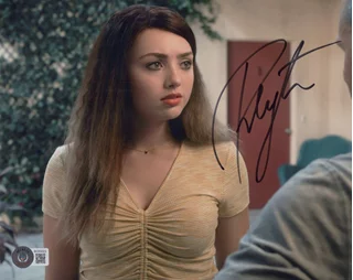 Peyton Roi List autograph