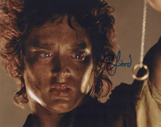 Elijah Wood autograph