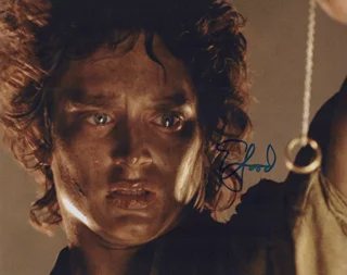 Elijah Wood autograph