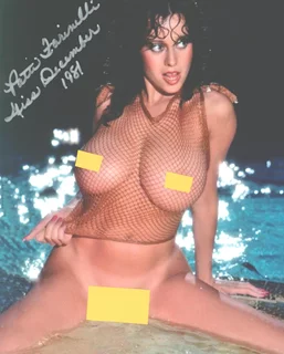 Patti Farinelli autograph