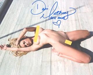 Dani Mathers autograph
