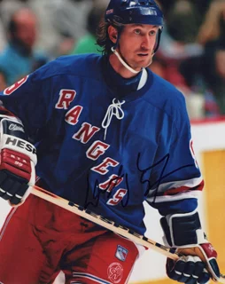 Wayne Gretzky autograph