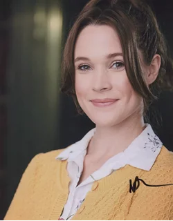 Megan Elizabeth autograph