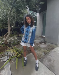 Cheyenne Hinojosa autograph