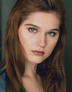 Serena Laurel autograph