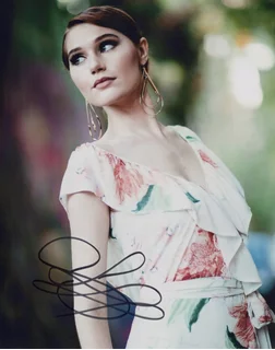 Serena Laurel autograph