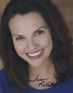 Susan Lavelle autograph