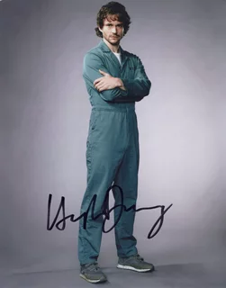 Hugh Dancy autograph