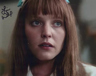 Lisa Wilcox autograph