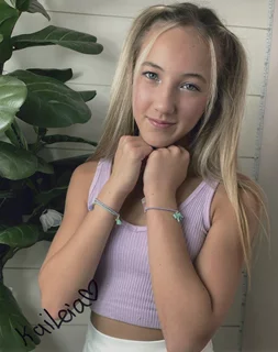 Kaileia Dixon autograph