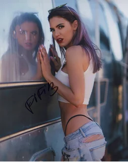 Florella  Bertolin autograph