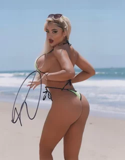 Lola Starr autograph